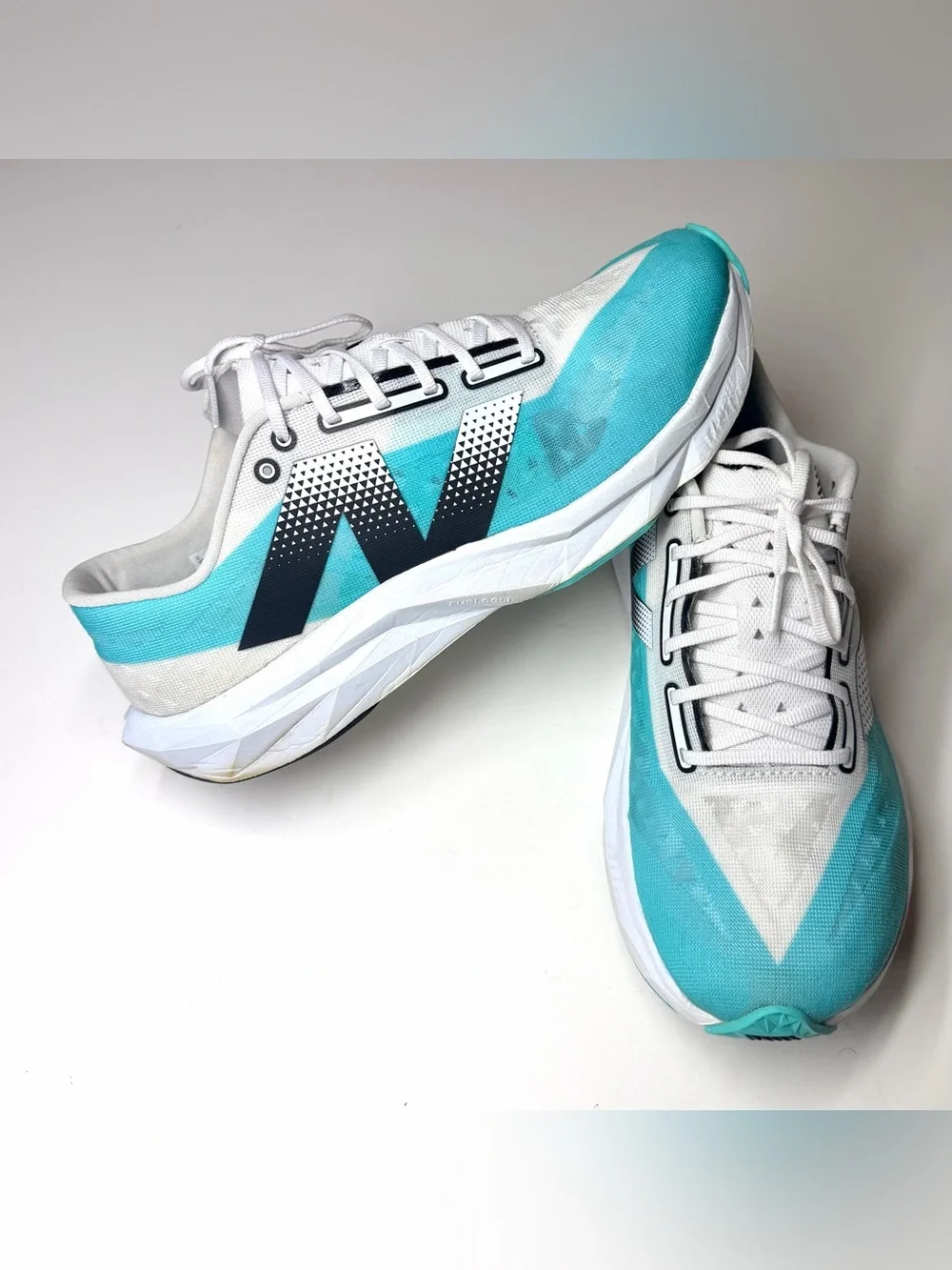 New Balance breathable aqua